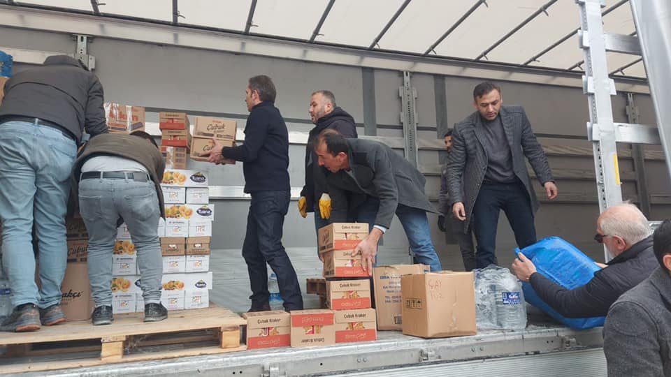 DEPREMZEDE KARDEŞLERİMİZİN YARALARINI SARDIK